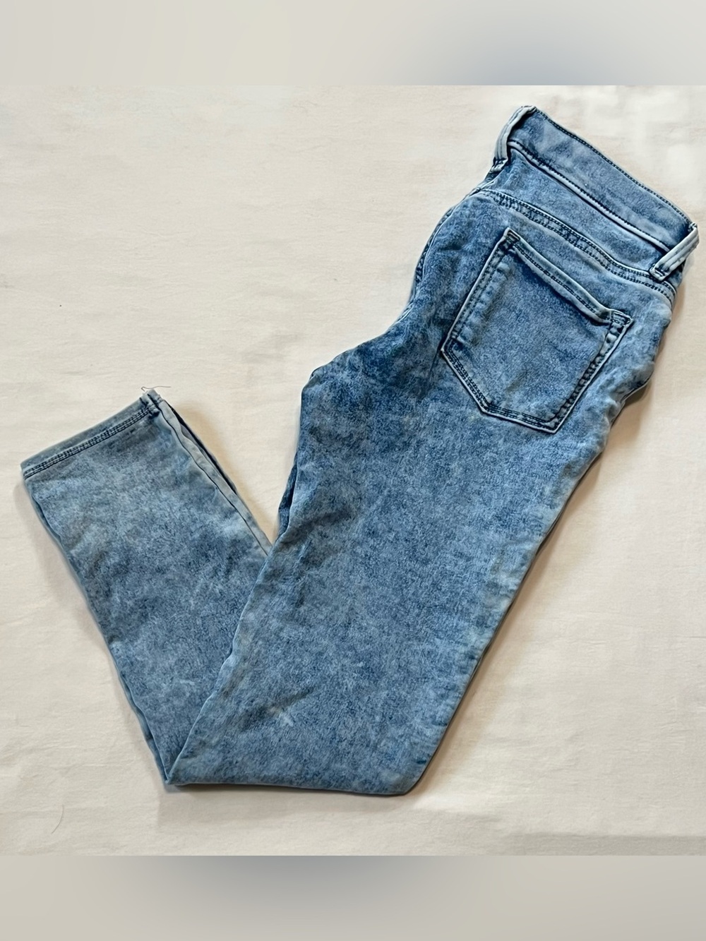 Light Wash Women’s Jeans - Classic Stretch Denim